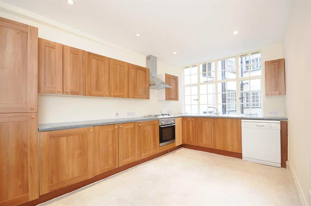 STRATHMORE COURT, PARK ROAD, London, NW8