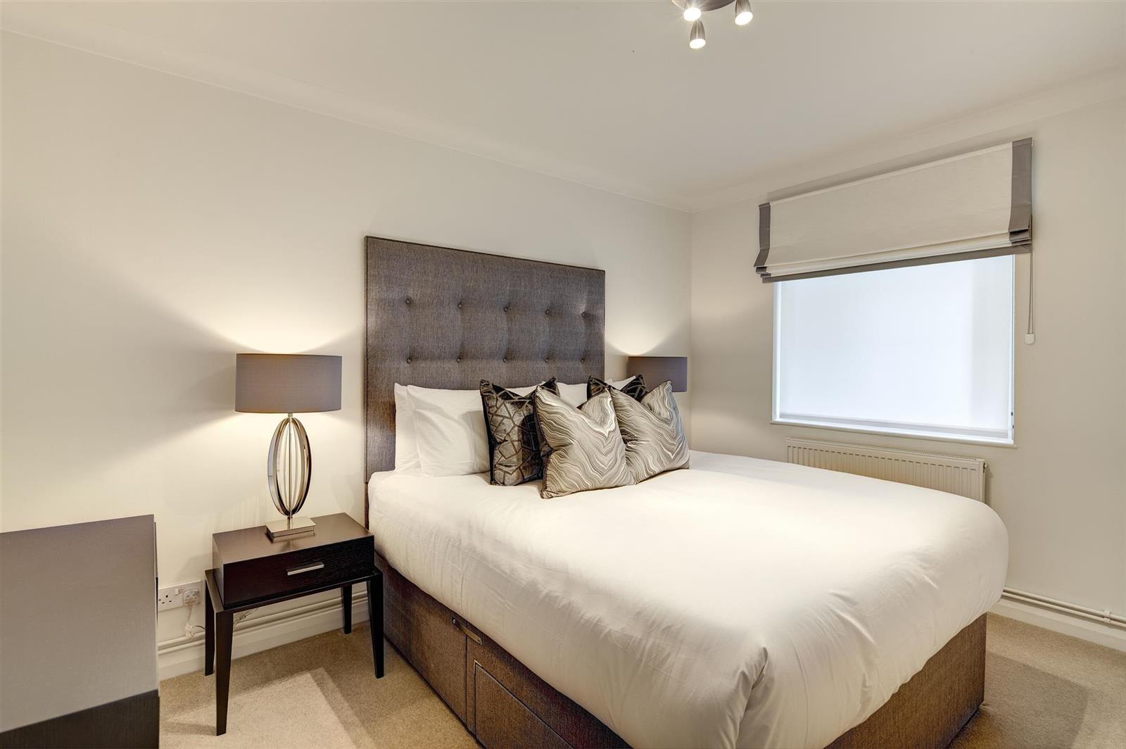 FULHAM ROAD, London, SW3