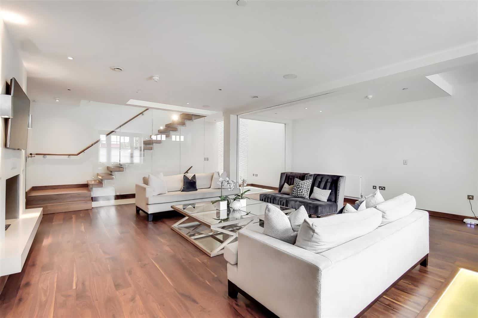 WILTON ROW, London, SW1X