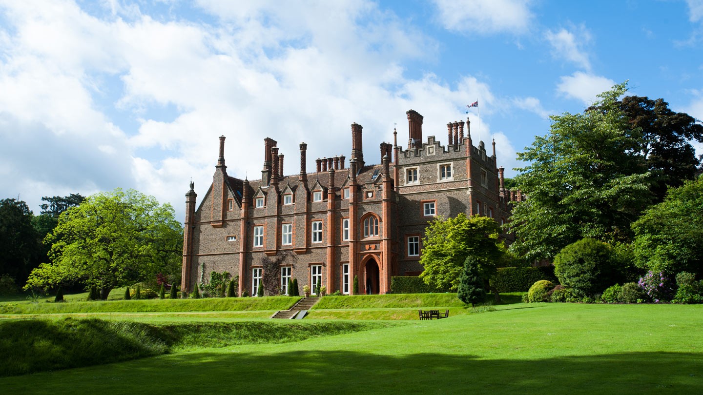 London is Worlds Most Luxurious Property Market